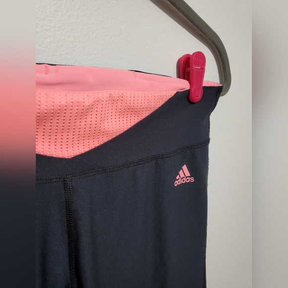 Adidas Climalite Pink Grey Crop Leggings. Size Medium - Picture 2 of 4